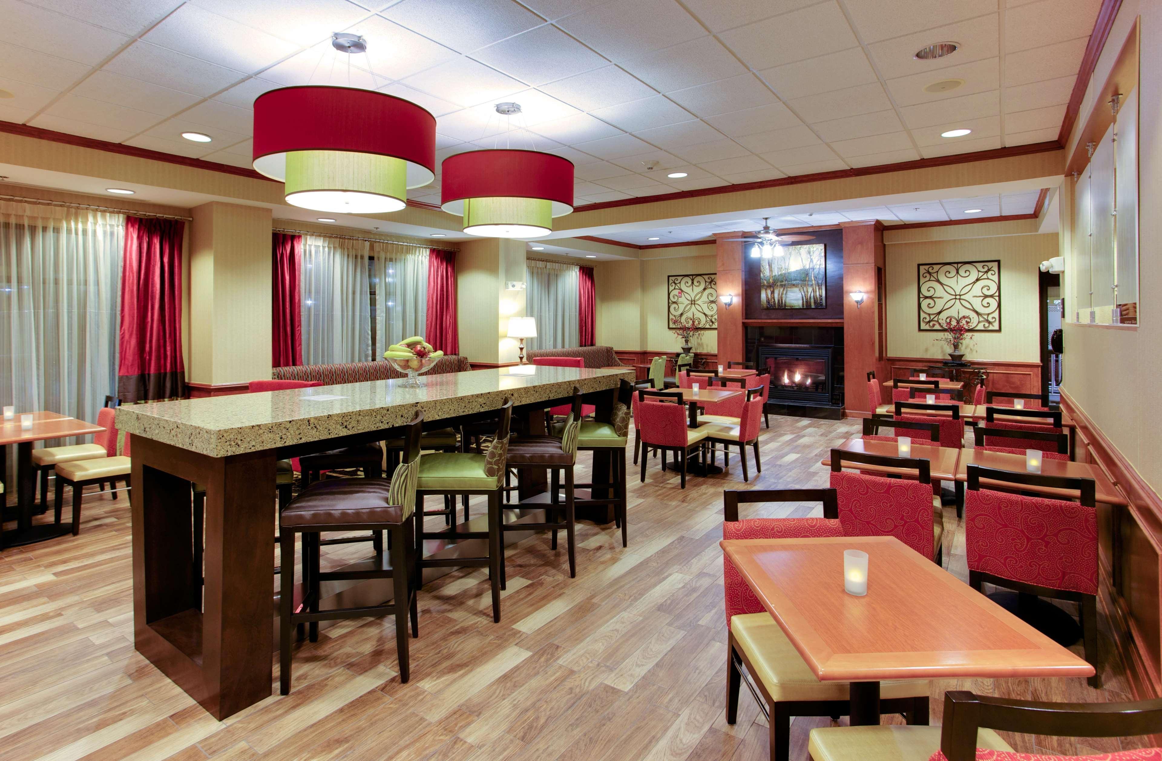 Hampton Inn Emporia Εξωτερικό φωτογραφία