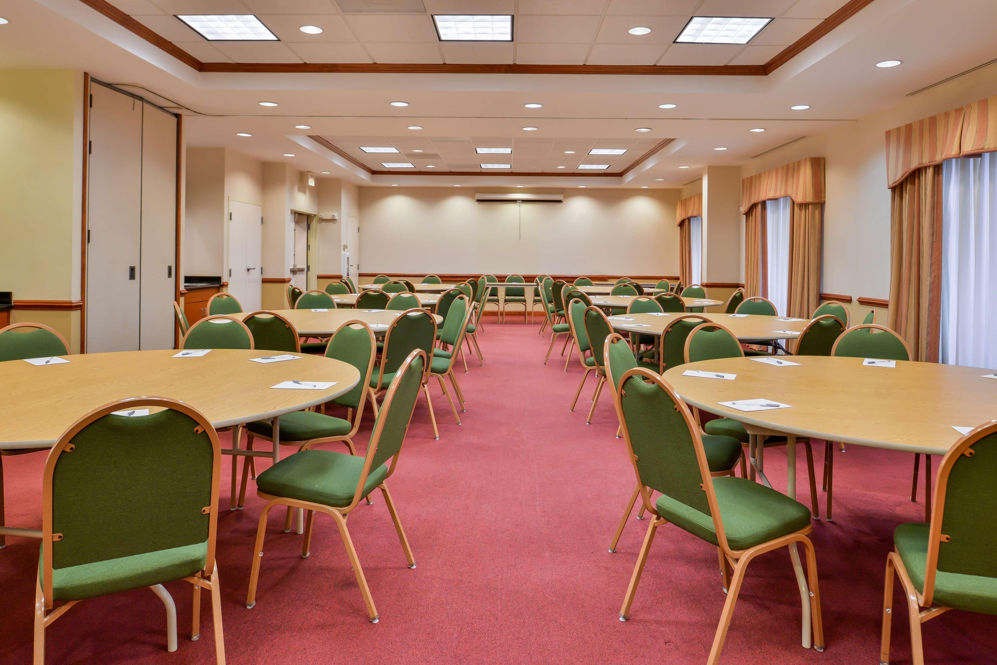 Hampton Inn Emporia Εξωτερικό φωτογραφία