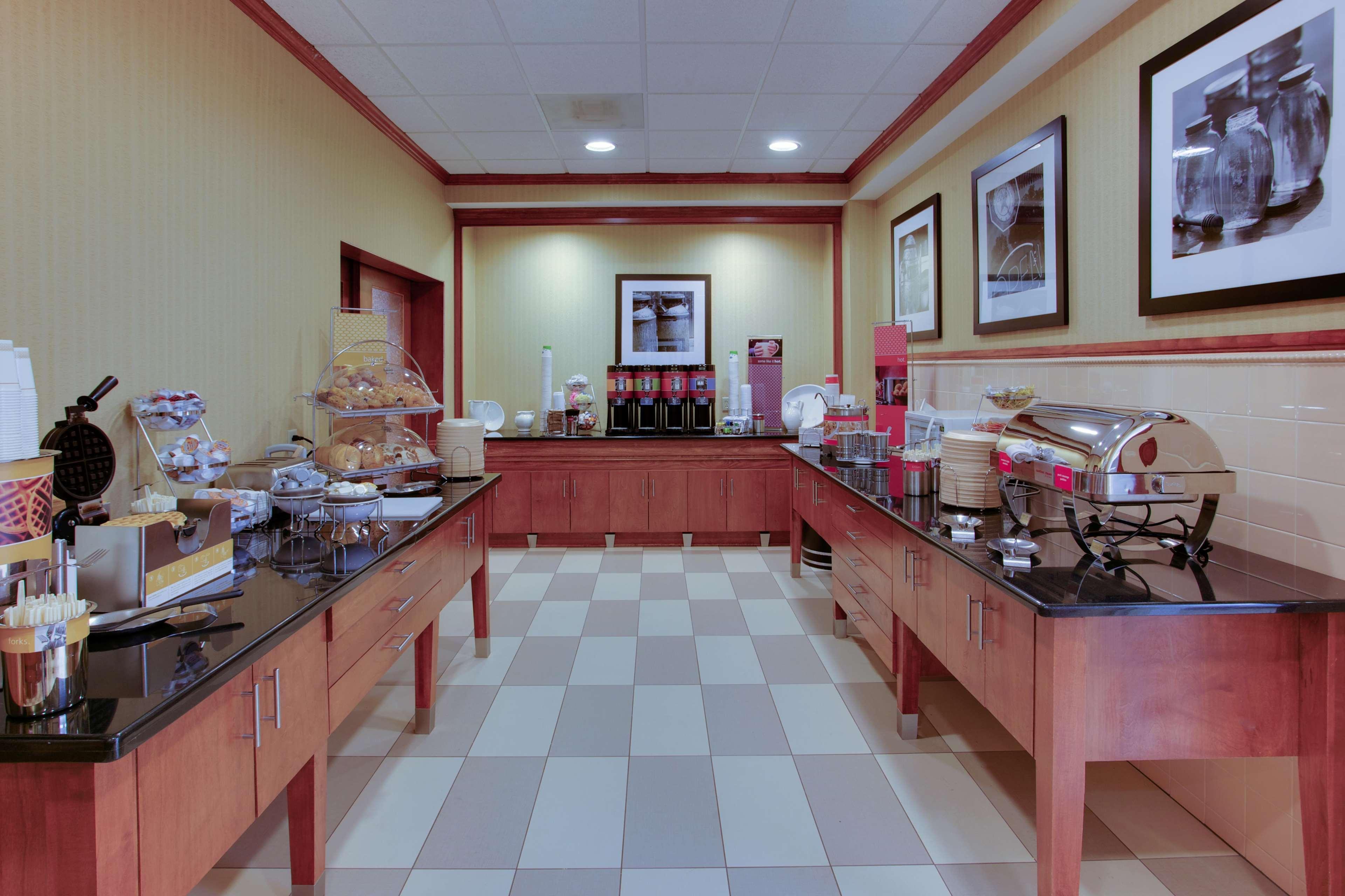 Hampton Inn Emporia Εξωτερικό φωτογραφία