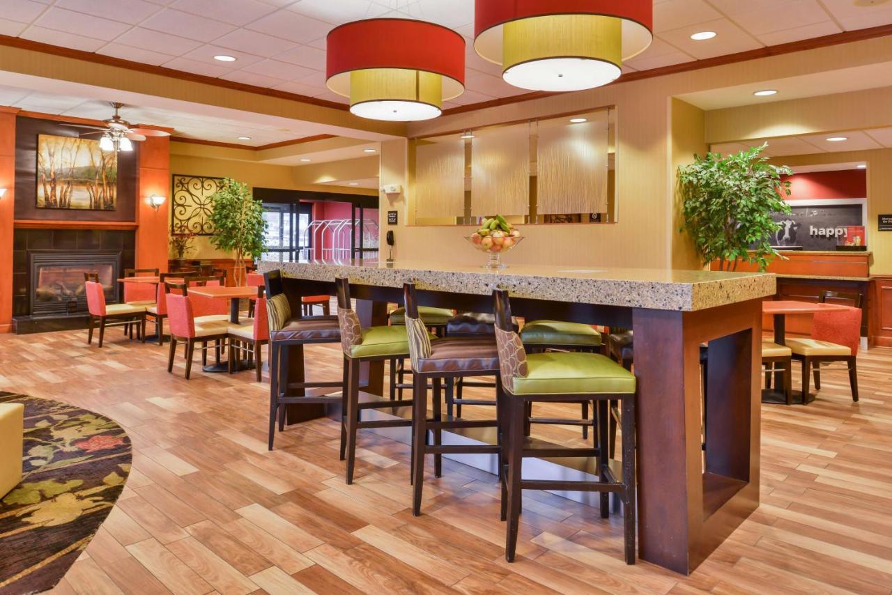Hampton Inn Emporia Εξωτερικό φωτογραφία