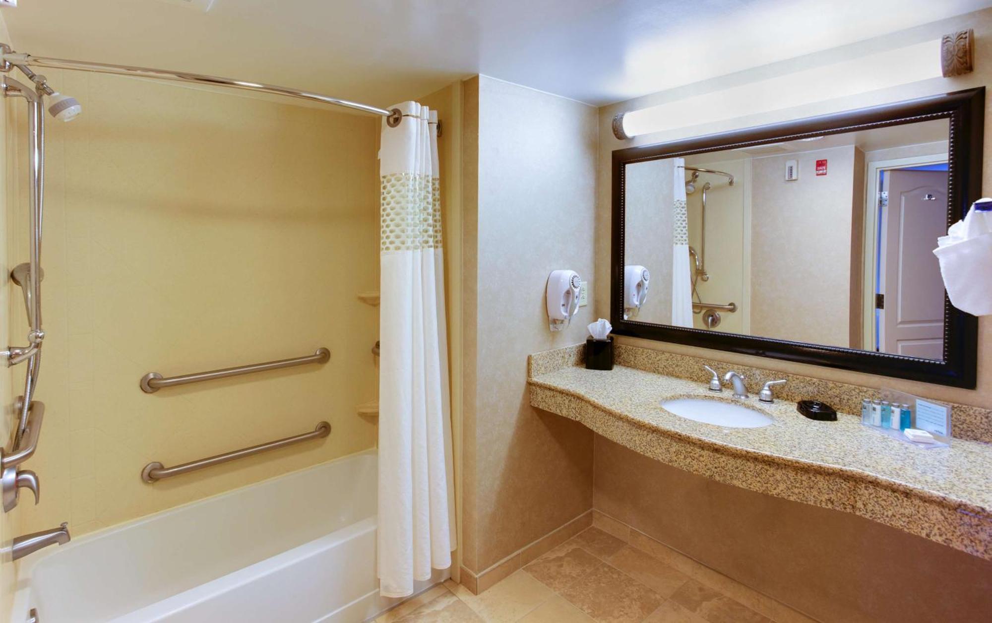 Hampton Inn Emporia Εξωτερικό φωτογραφία